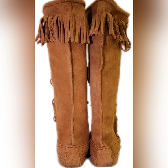 Minnetonka Moccasin Boots - Picture 3 of 13